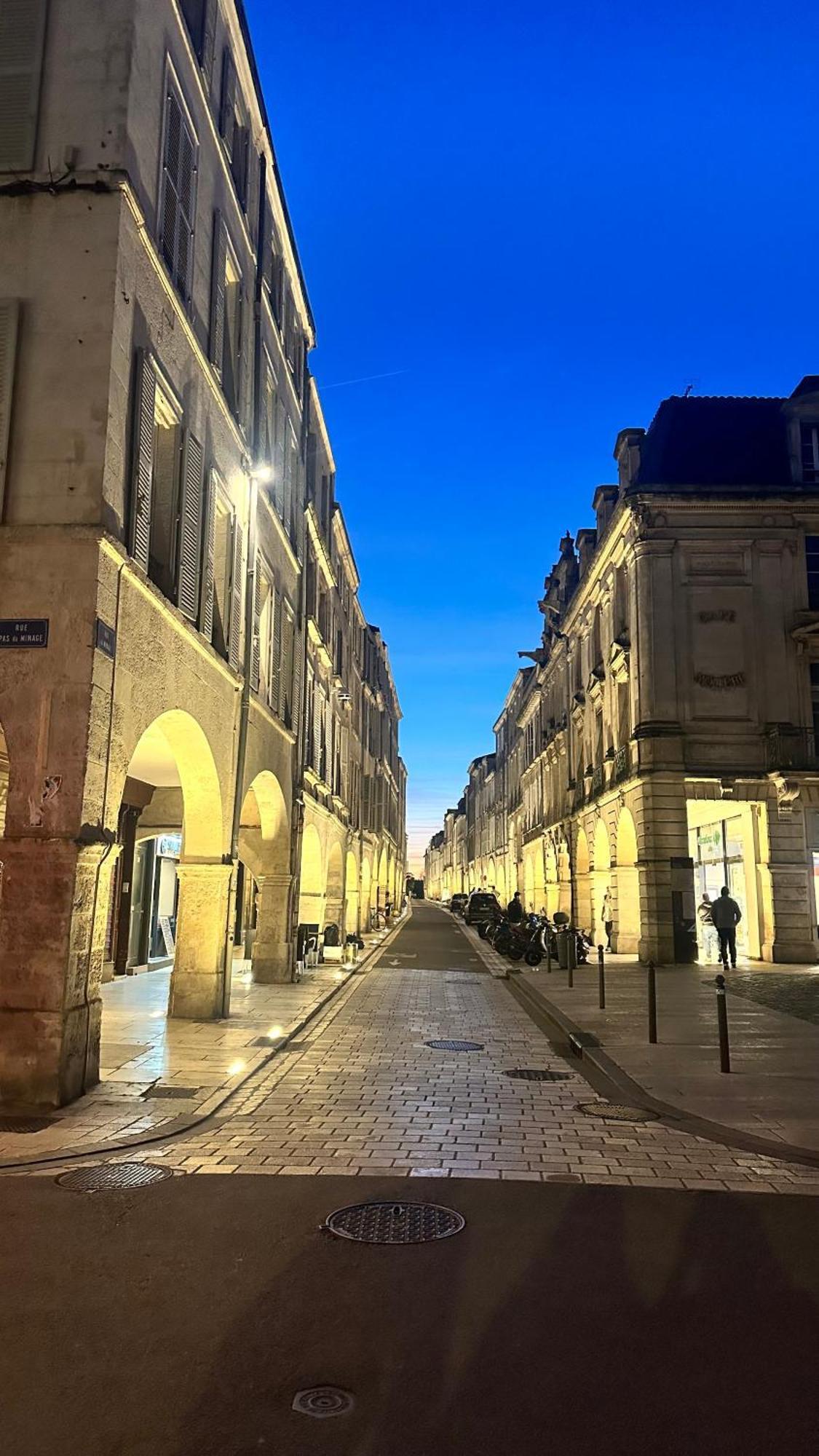 Hyper Centre A 80M Du Vieux Marche, T2 Calme Vue Sur Les Toits Rue Du Minage La Rochelle (Charente-Maritime) Exterior foto